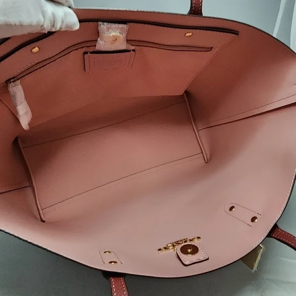 Authentic COACH Cameron Tote - Picture 11 of 16